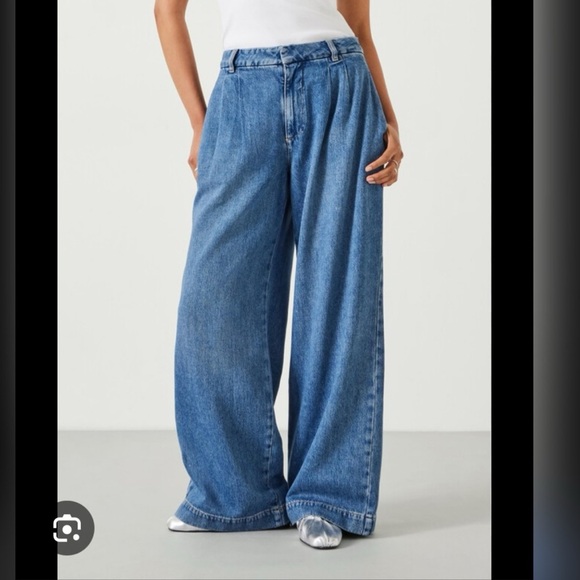 YFB Young fabulous & Broke Wide-Leg High Rise Elastic Waist Jeans Size S - Picture 3 of 4